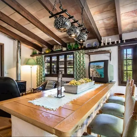 Camp De La Caseta Польенса