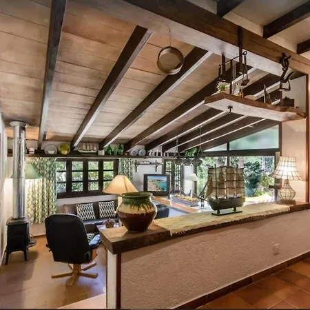 Вилла Camp De La Caseta Польенса